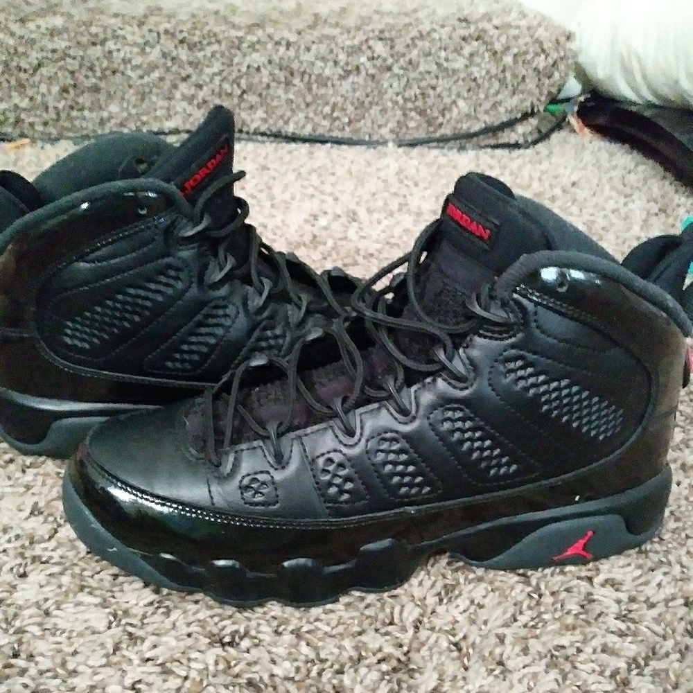 Jordan retro 9s.